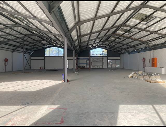 366M² RETAIL TO LET IN TOKAI